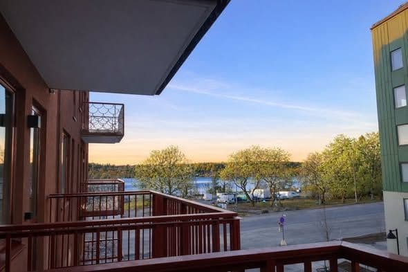 Nyprod 3 rok med balkong i Saltsjöbaden